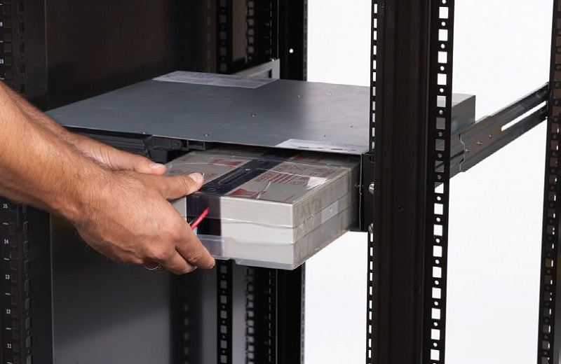 Eaton 9130 3000 RM (PW9130i3000R-XL2U)